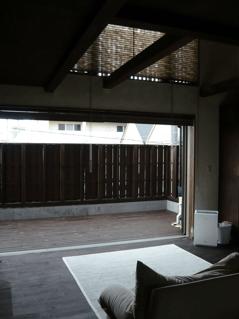 和モダンな2階リビングの住宅