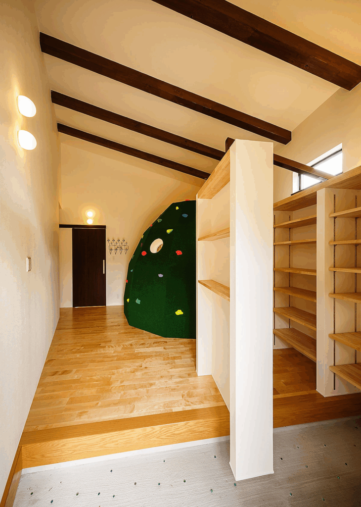 アスレチックのある2階建て住宅